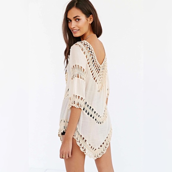 Boho Crochet Detail Deep V Front and Back Tunic - Picture 5 of 6